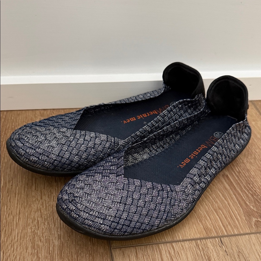 Bernie Mev. Catwalk Woven Ballet Flat Navy Sparkle Size 39